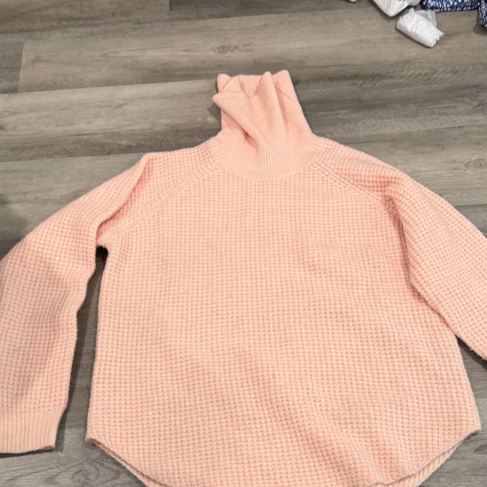 Kuhl Coral Pink Waffle Knit Turtleneck Sweater